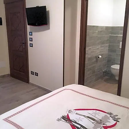 La Boule De Neige Bed & Breakfast